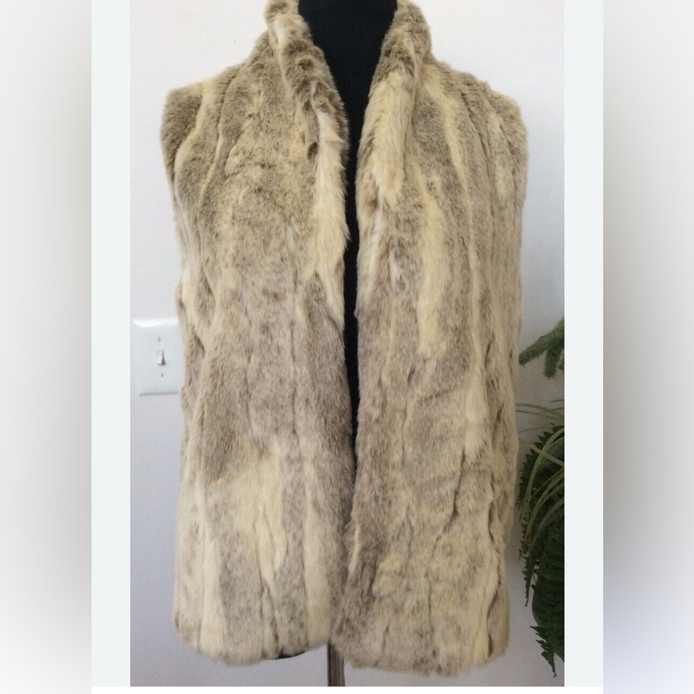 BCBG Faux Fur Vest. Size XS (fits like a S)